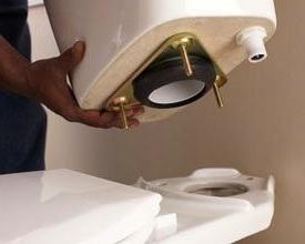 De ce curge vasul toaletei, lasa apa in toaleta