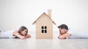 Cumpărarea unui apartament printr-o agenție imobiliară - merită și ce trebuie să știți
