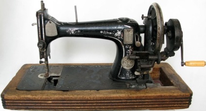 Mașinile de cusut pentru confecționarea de tricotaje sunt comune, overlock, covor, mașină de brodat