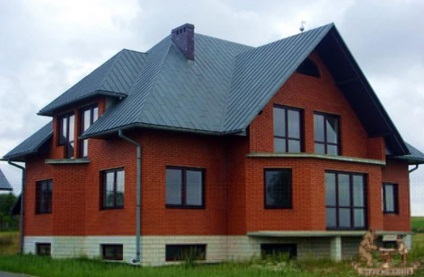 Házak összehasonlítása a téglából készült házak rönkjével és homogázott betonokkal - aprított házak népszerűsítése