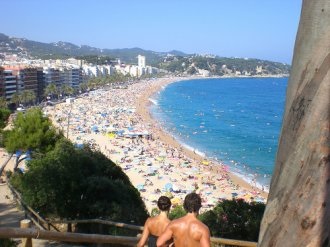 Comparație între stațiunile din Benidorm și Salou