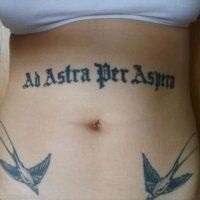 Tatuaj în schițe latine, fotografie, inscripții în limba latină cu traducere