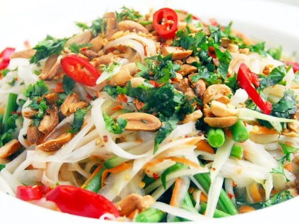 Salatele thailandeze