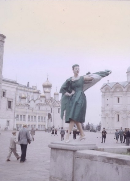 Hruscsov felbomlott a keresztény dior modellje a moszkvai szovjet Moszkvában 1959-ben (Moszkva) Hruscsov felbomlott a keresztény dior modellje a moszkvai szovjet 1959-ben