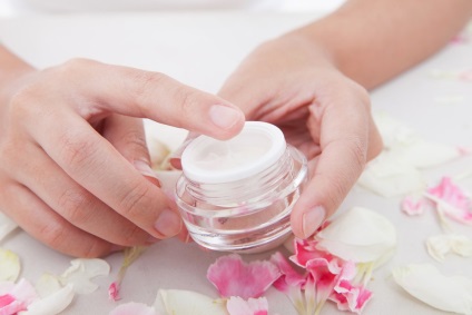 9 din Regulile de aplicare a produselor cosmetice anti-îmbătrânire