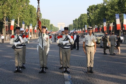 Zilele mercenarului ca ucraineni în Legiunea franceză servesc, noi