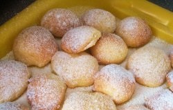 Buns on kefir - buja házi sütemények, 8 ízes receptek fotóval