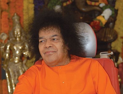 Bhagavan sri Sathya Sai Baba întoarce-ți privirea spre interior și-l vezi pe Dumnezeu