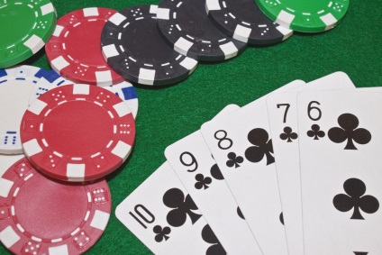 Ce este o combinație de chips-uri de poker și cum să le jucați corect?