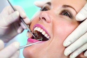 Ce reprezintă caracteristicile de curățare a dinților cu ultrasunete ale comportamentului, indicațiilor și contraindicațiilor, recenzii