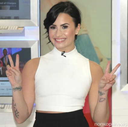 Demi Lovato a făcut un nou tatuaj