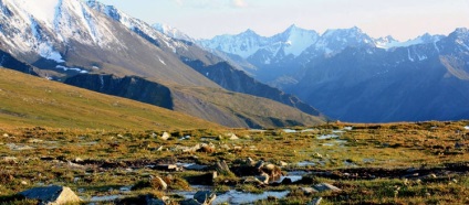 Valea a șapte lacuri de pe Altai