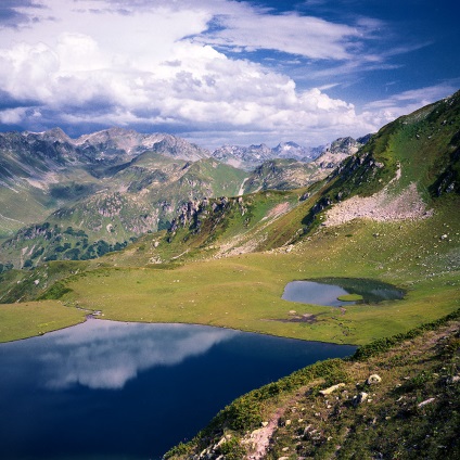 Valea a șapte lacuri de pe Altai