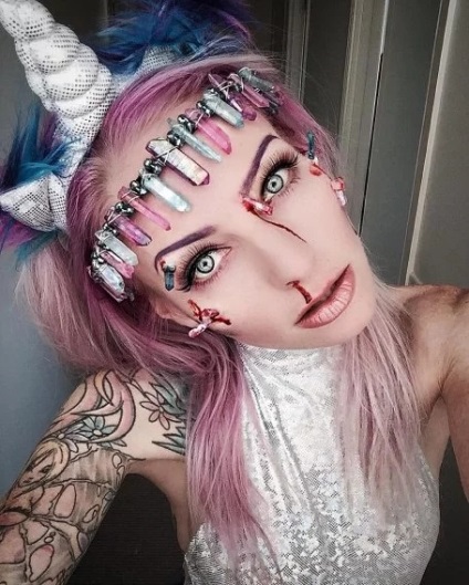 A haláláig, egy szörnyű make-up blogger, aki Halloween-sminket hozott egy új szintre