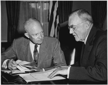 John Foster Dulles - Az Egyesült Államok története