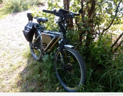 Motocicleta electrica ca transport turistic