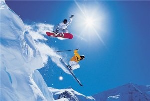 Schi alpin vs snowboarding - sete pentru aventura