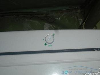 Gheață înghețată pe spatele frigiderului - normă sau defecțiune