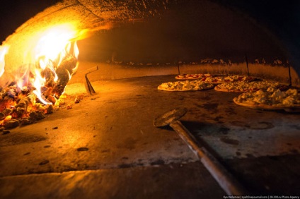 Cum să faci pizza, mai proaspătă - cea mai bună din Runet pentru o zi!