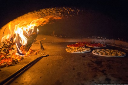 Cum să faci pizza, mai proaspătă - cea mai bună din Runet pentru o zi!