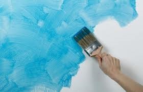 Hogyan festeni a falakat a fürdőszobában a saját kezével - válassza ki a megfelelő festéket, a kész szobák szobáit