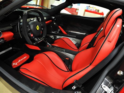 Cum să obțineți dreptul de a cumpăra cel mai exclusivist supercar Ferrari