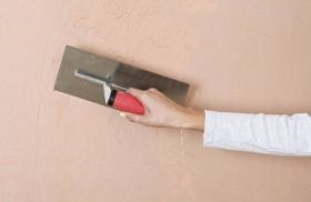 Cum să tencuiești pereții cu mâinile tale