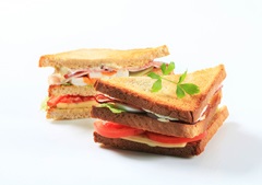 Valoarea calorică a unui sandwich în funcție de ingrediente