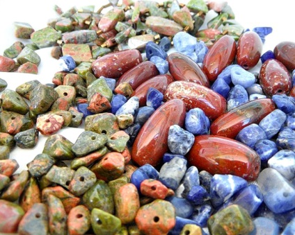 Piatra de jaspis este un mineral și istoria sa, diverse caracteristici