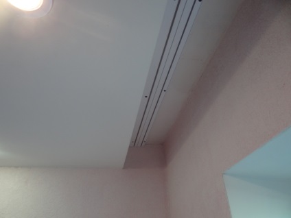 Construcția de tavan cu caracteristici tehnice de iluminat