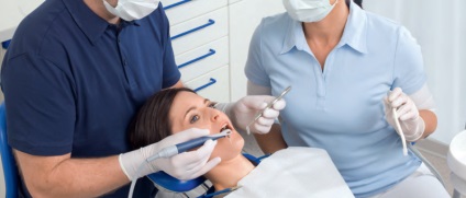 Tratamentul parodontitei cu un dispozitiv 