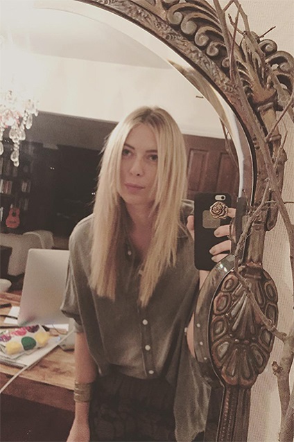 Maria Sharapova egy fodrászatot készített egy kaszkádra egy hollywoodi stylist, egy pletyka