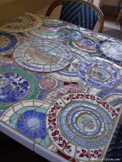 Mozaicuri pentru decorarea obiectelor de mobilier și de decor