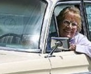 Poate o femeie în 50 de ani să învețe să conducă o mașină
