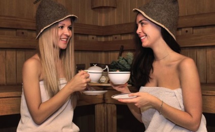 Este posibil să vizitați sauna în timpul recomandărilor lunare ale medicilor pentru femei