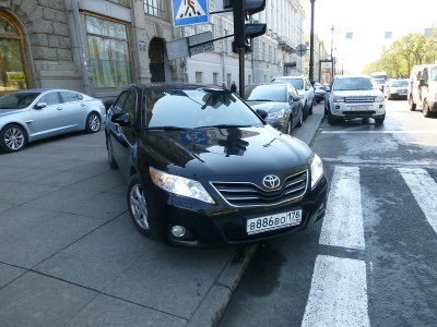 A járművek vezetésével járó büntetések, típusok és méretű bírságok a járdán 2015-ben