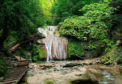 Autóval Szocsiban, a turisták véleménye, az útvonal leírása és ajánlások