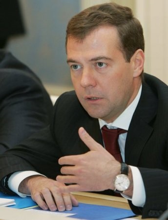 A válasz a cikkre Dmitri Medvedyan elnök 