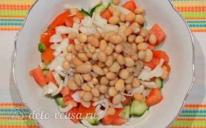 Salată de legume cu rețetă de fasole cu salată de gătit cu pas cu pas, cu fasole și legume