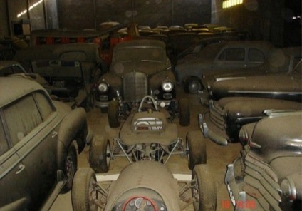 Pensionarul a cumpărat un hangar ruginit pentru un ban și a găsit o colecție de mașini retro