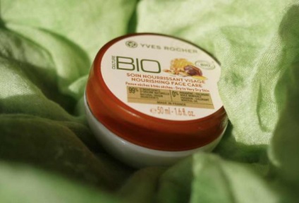 Crema hidratanta pentru revizuirea pielii uscate, revista lookbio pentru cei care cauta bio