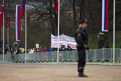 Miért nem szeretik a murmankói kormányzó ökológusokat, és miért gyűjtötte össze az ellenzéki ifjúsági blogokat