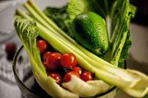 Retete pentru salate din germeni de grau pentru curatarea primavara