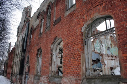 Căile ferate nu intenționează să restaureze ruinele spitalului lor în Sablin - știri de construcție în