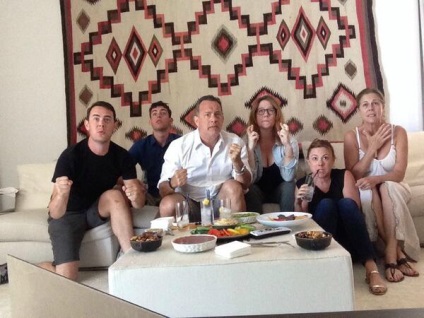 Familia Hanks - fotografie cu soția lui