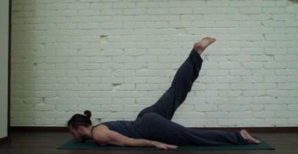 Shalabhasana (păpușă), yoga, slavyoga