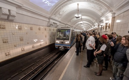 Álmodó értelmezése, amit a metró álmodik, egy álomvonatban a metróban, leírás