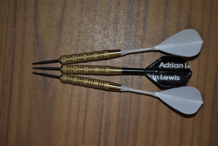 Ținta de alamă țintă adrian lewis, 20 de grame, sibiu neoficial de lance darts