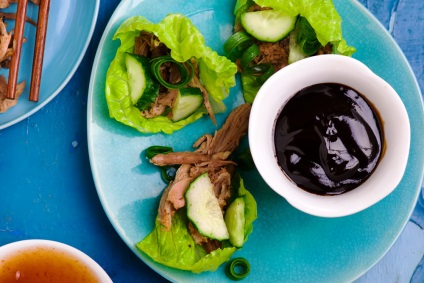 Duck în stil Beijing și sos chinezesc de prune