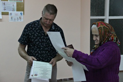 Alegerile în Crimeea pentru alegătorii secțiilor de votare au trecut de familii pentru dragul viitoarei peninsule, Crimeea
